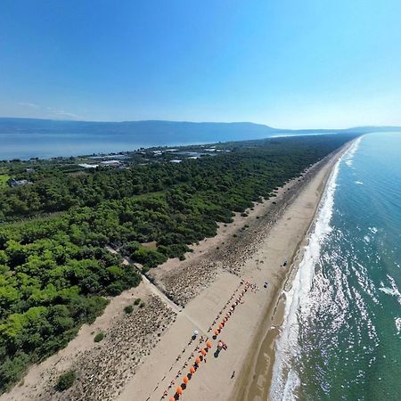 Viola Club Village & Camping Foce Varano Exterior foto