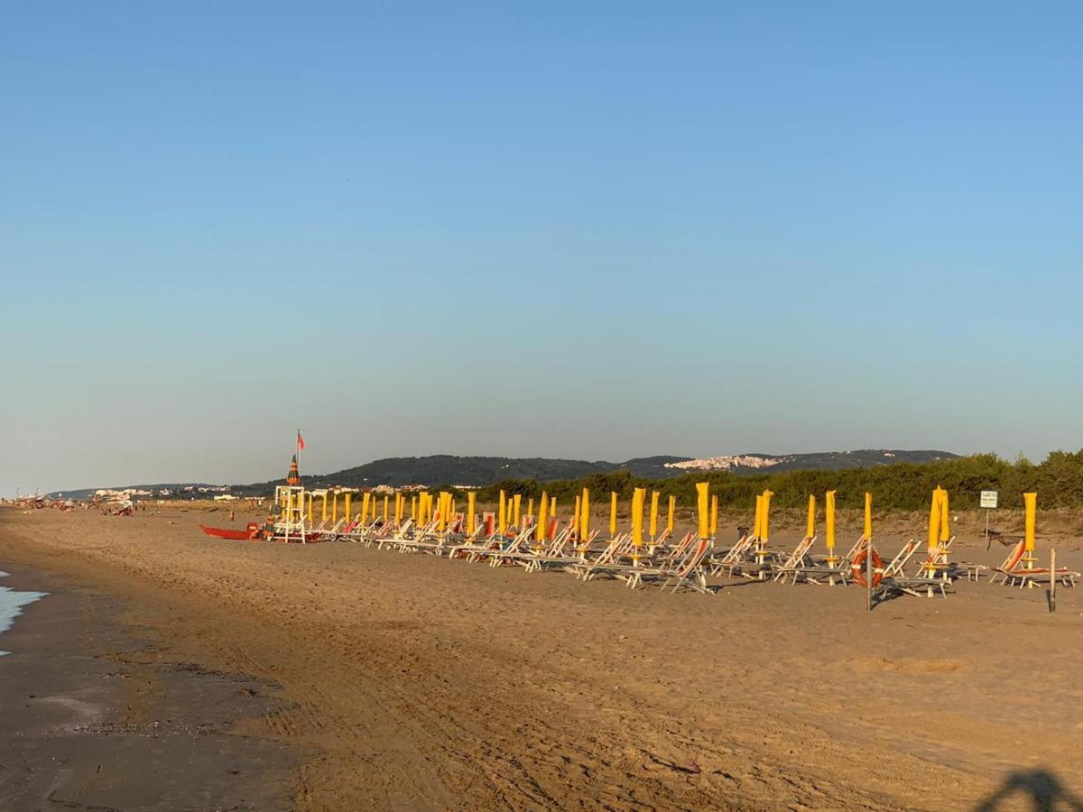 Viola Club Village & Camping Foce Varano Exterior foto