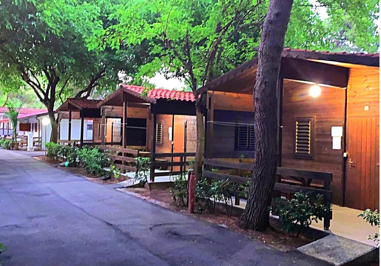 Viola Club Village & Camping Foce Varano Exterior foto